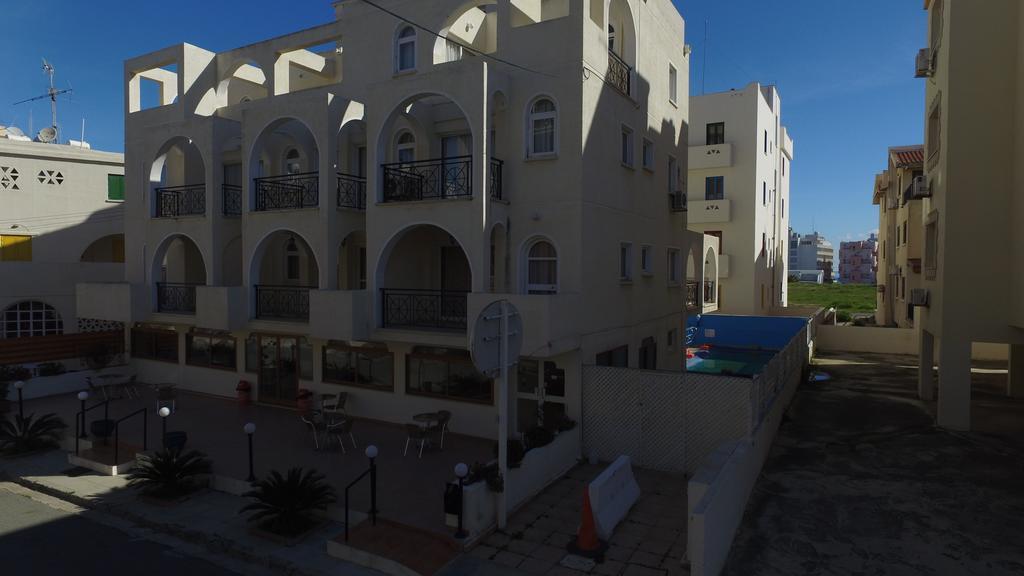 Pasianna Hotel Apartments Lárnaca Exterior foto